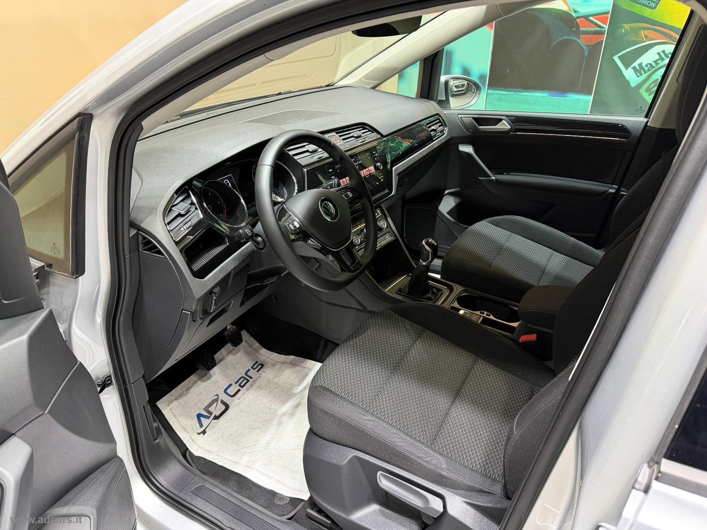 Touran 2.0 TDI 150 CV Business BMT *7 POSTI* - immagine 6