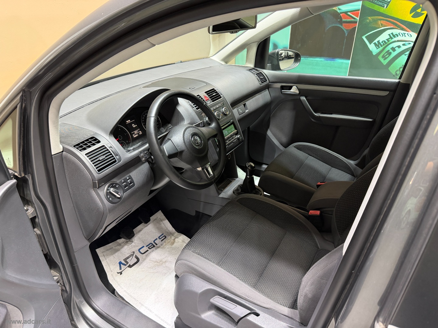 Touran Business 1.6 TDI Comfortline BMT *7 POSTI* - immagine 6