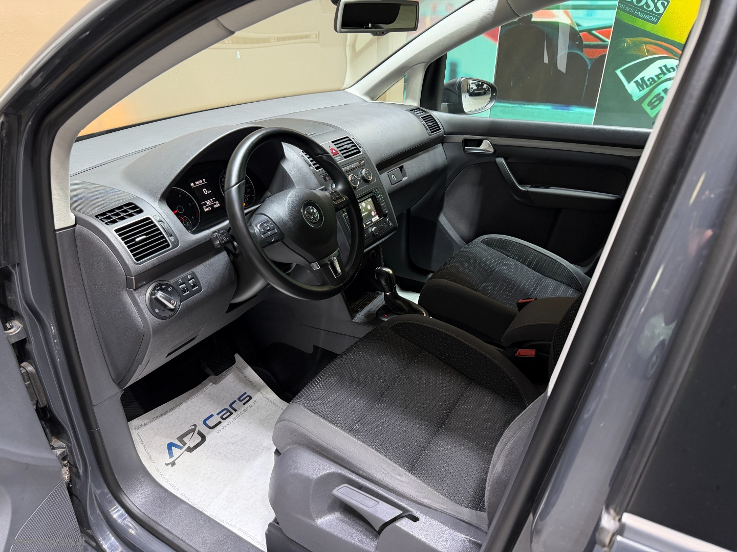Touran 2.0 TDI 150 CV DSG Business BMT - immagine 6