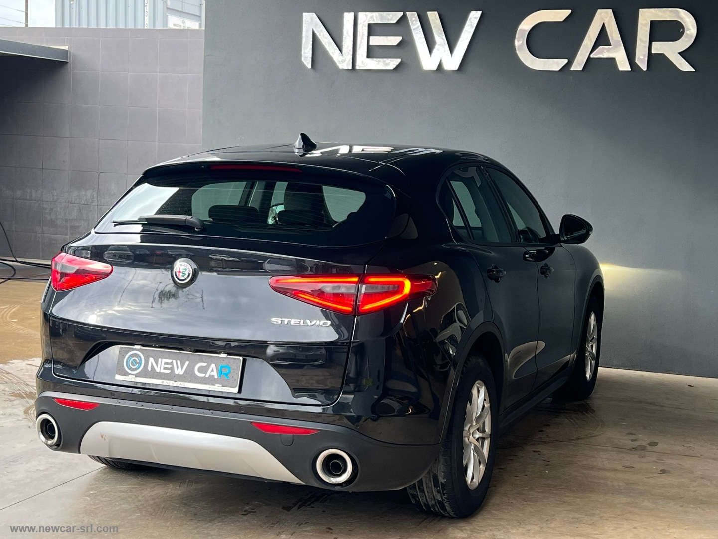 Stelvio 2.2 T.diesel 190CV AT8 RWD Bus. - immagine 6