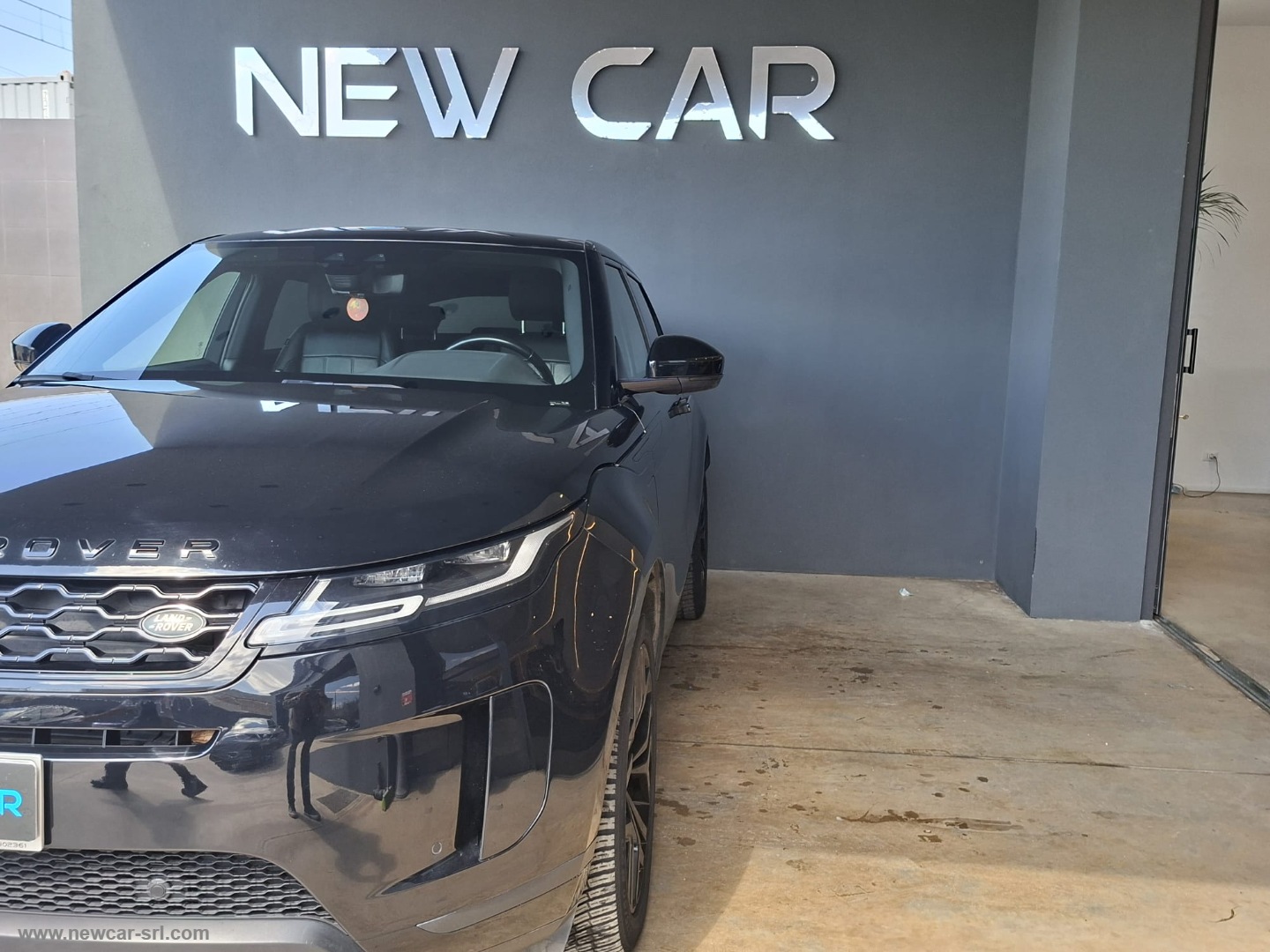 RR Evoque 2.0D L.Flw 150 AWD Auto S - immagine 6