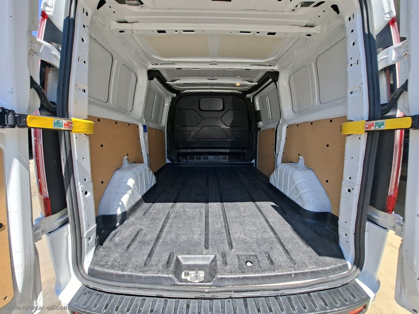 Tran.Cust.280 2.0EcoB.130MHEVPC F.Trend - immagine 6