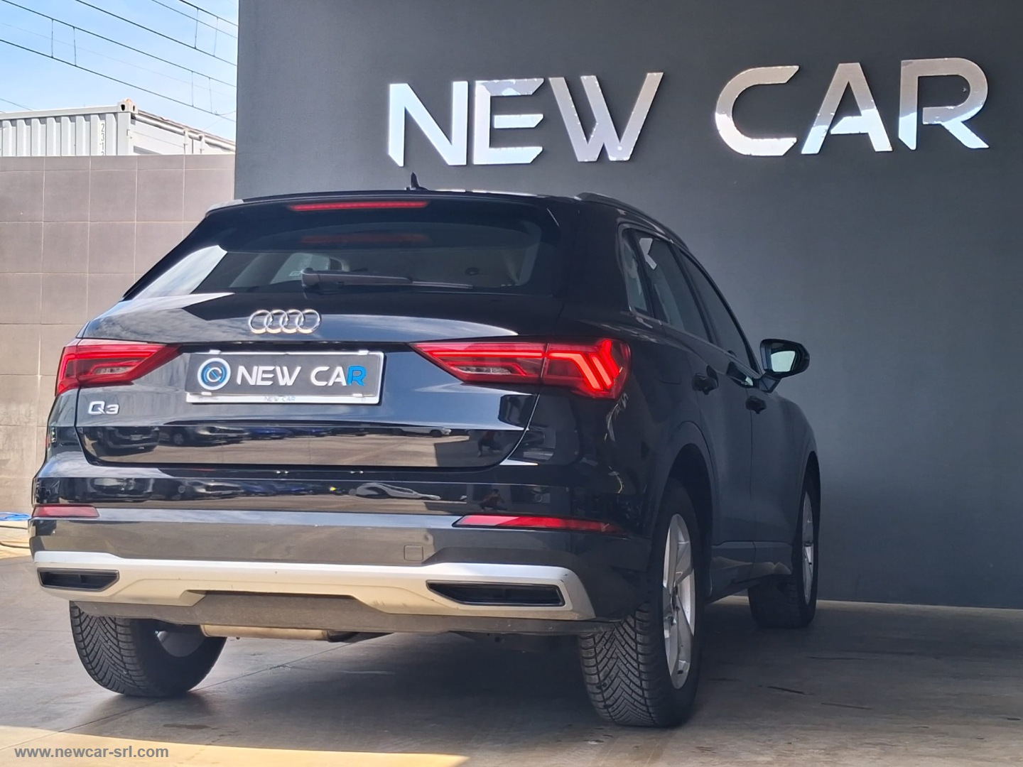 Q3 SPB 35 TDI S tronic Identity Black - immagine 6