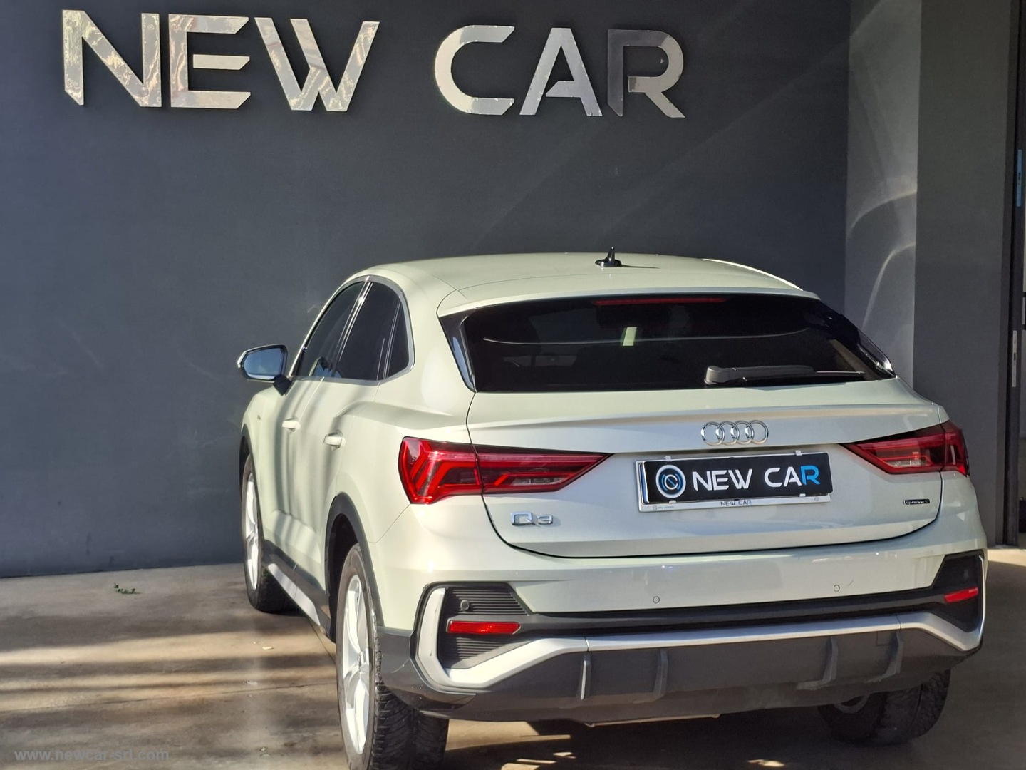Q3 SPB 35 TDI S tronic Business Plus - immagine 6
