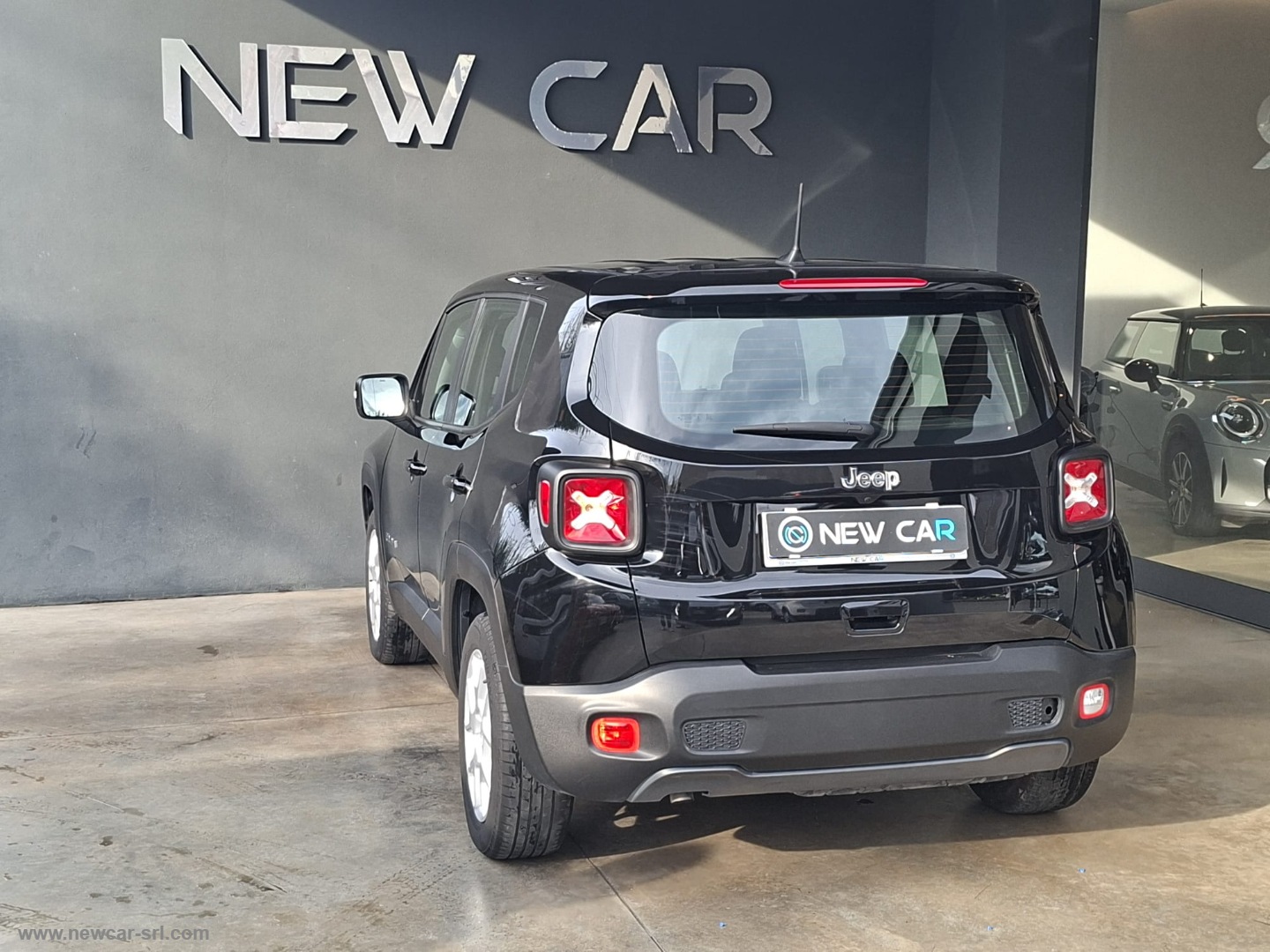 Renegade 1.6 Mjt 130CV Longitude - immagine 6