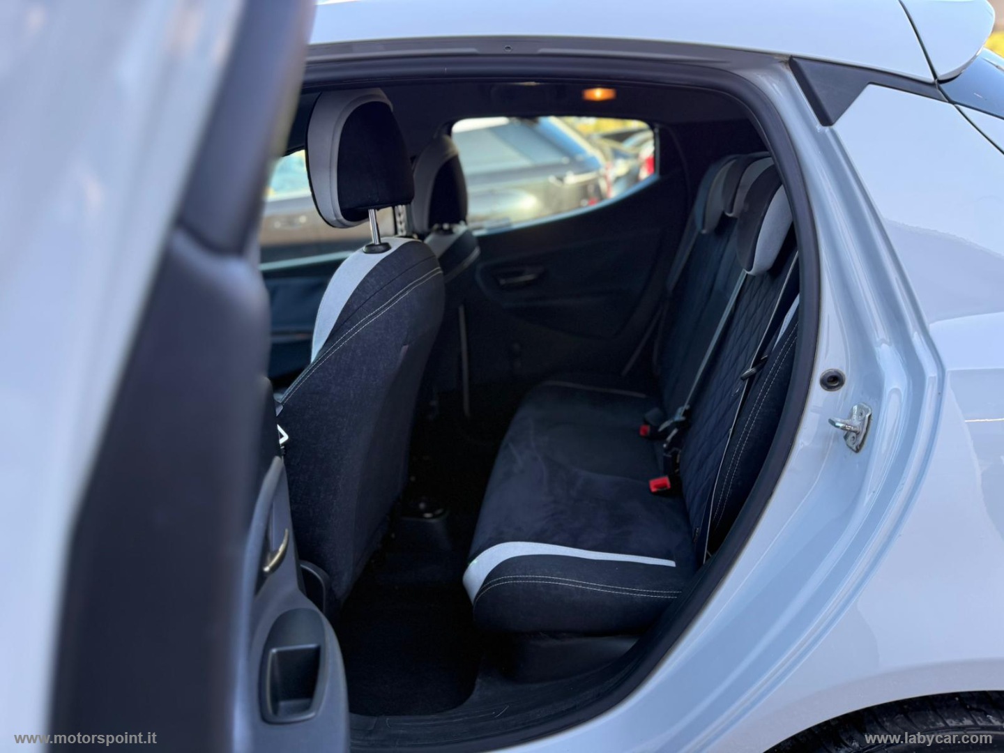 Ypsilon 1.3 MJT 95 CV 5p. S&S Platinum - immagine 6