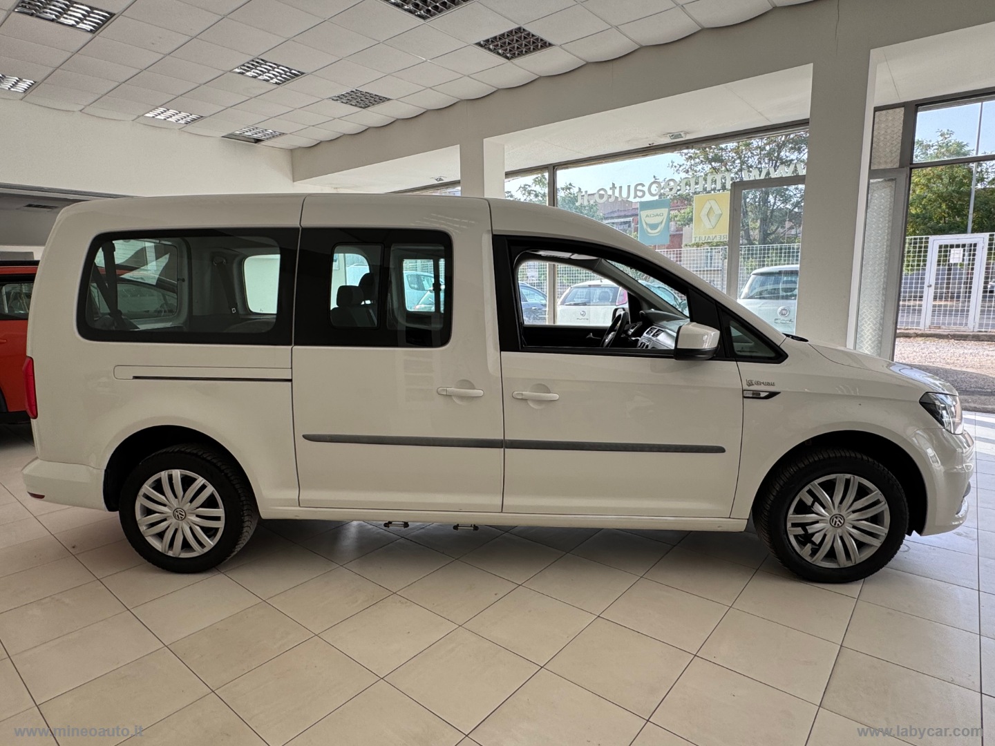 2.0 TDI 102CV MAXI TRASPORTO DISABILE Volkswagen Caddy 2.0 TDI 102 CV Maxi Trasporto Disabile - immagine 6