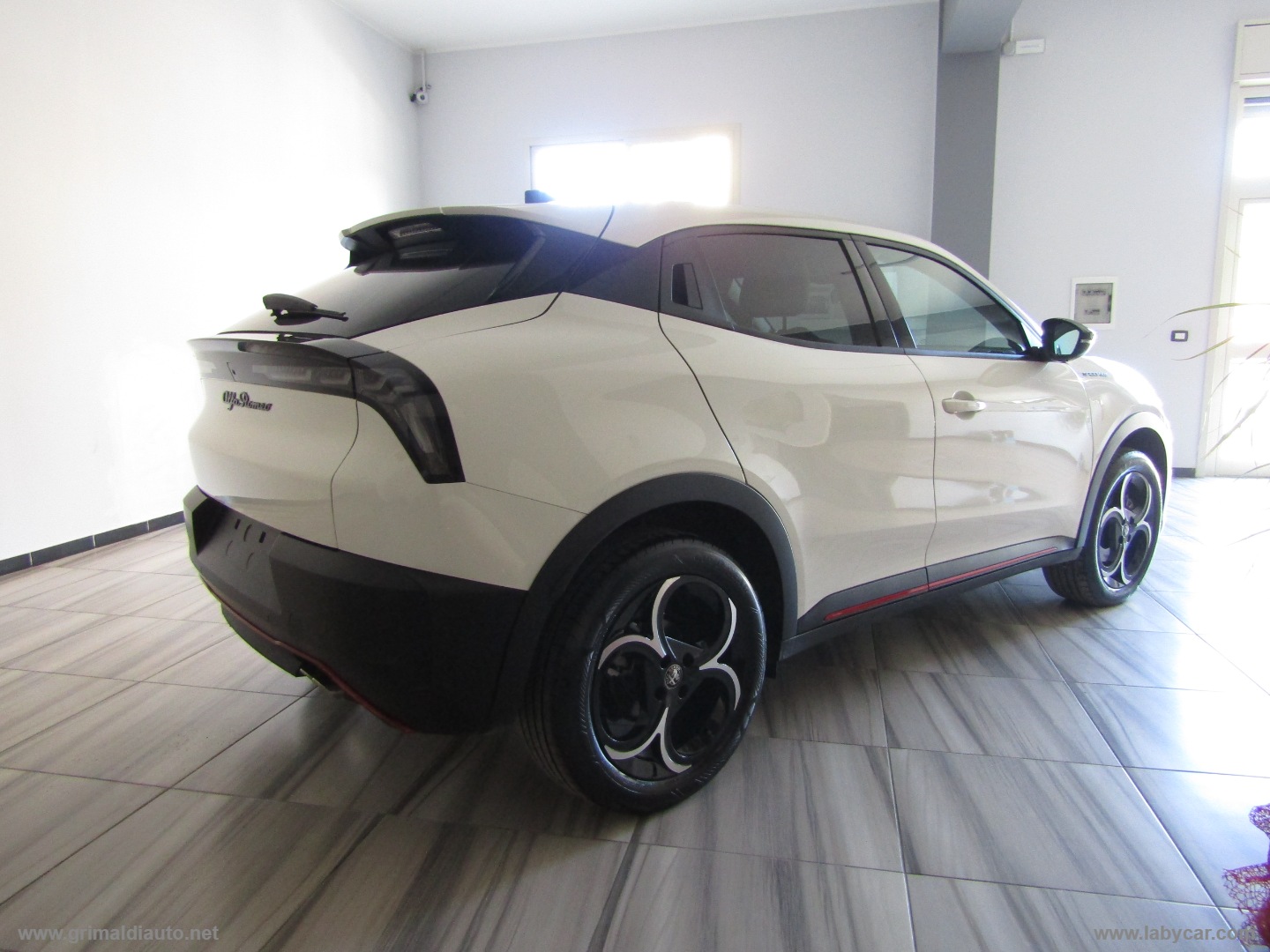 Junior 1.2 136 CV Hybrid eDCT6 Speciale - immagine 6