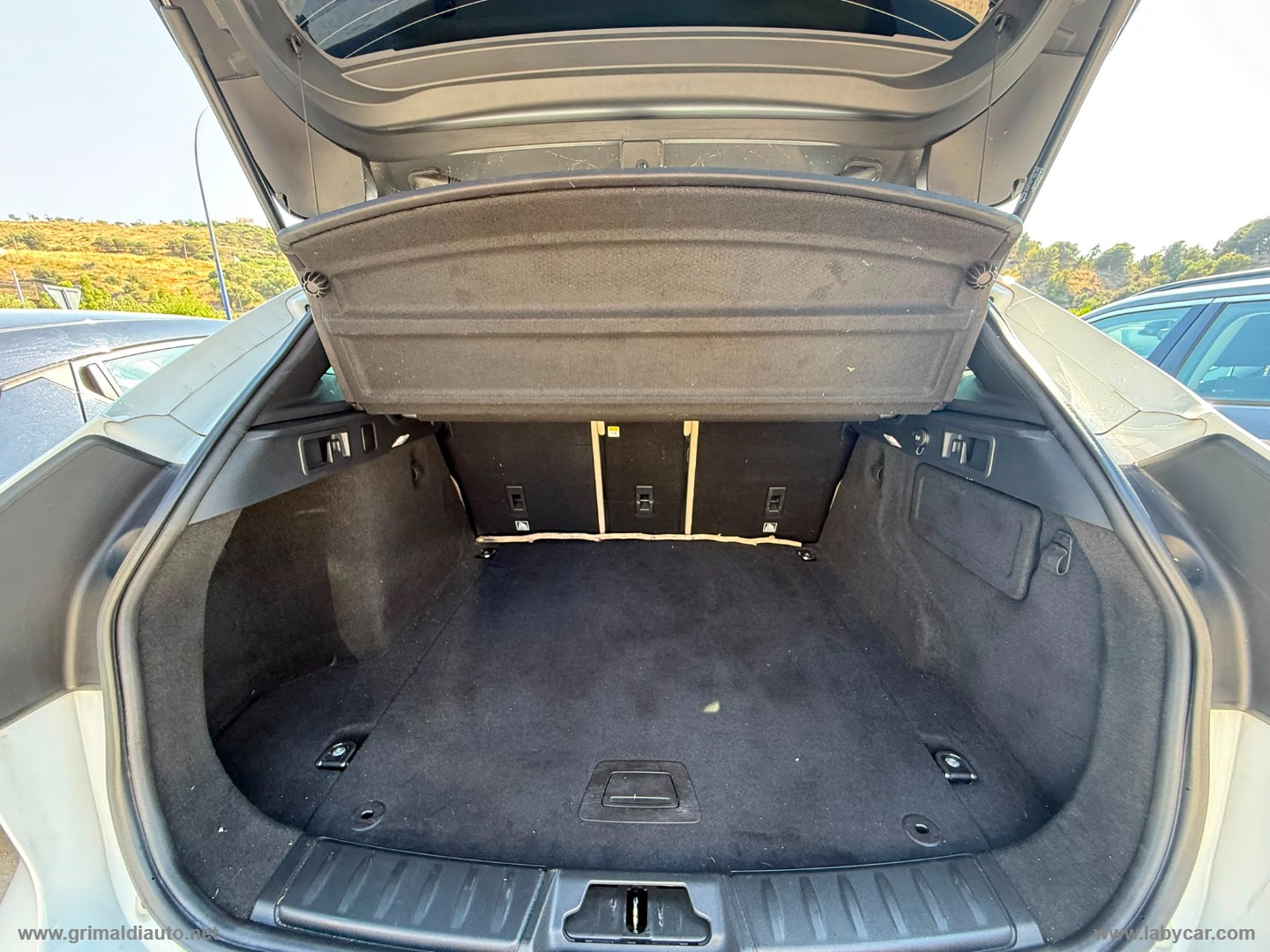 F-Pace 2.0 D 180 CV AWD Portfolio - immagine 6