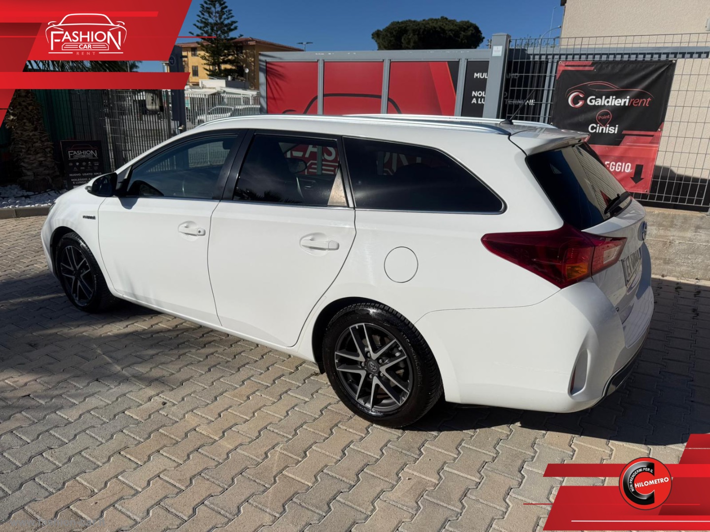 Auris TS 1.8 Hybrid Lounge - immagine 6