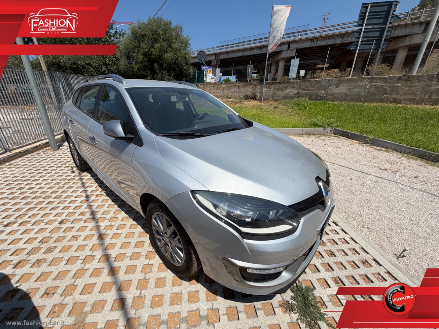 Mégane 1.5 dCi 110 CV SporTour Limited - immagine 6
