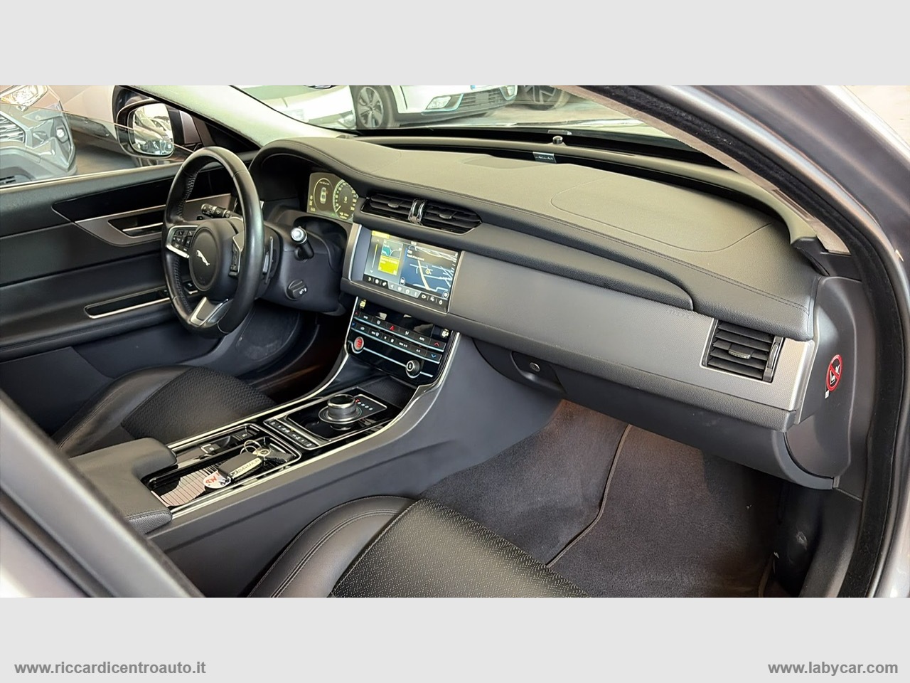 XF 2.0 D 180 CV AWD aut. Prestige - immagine 6