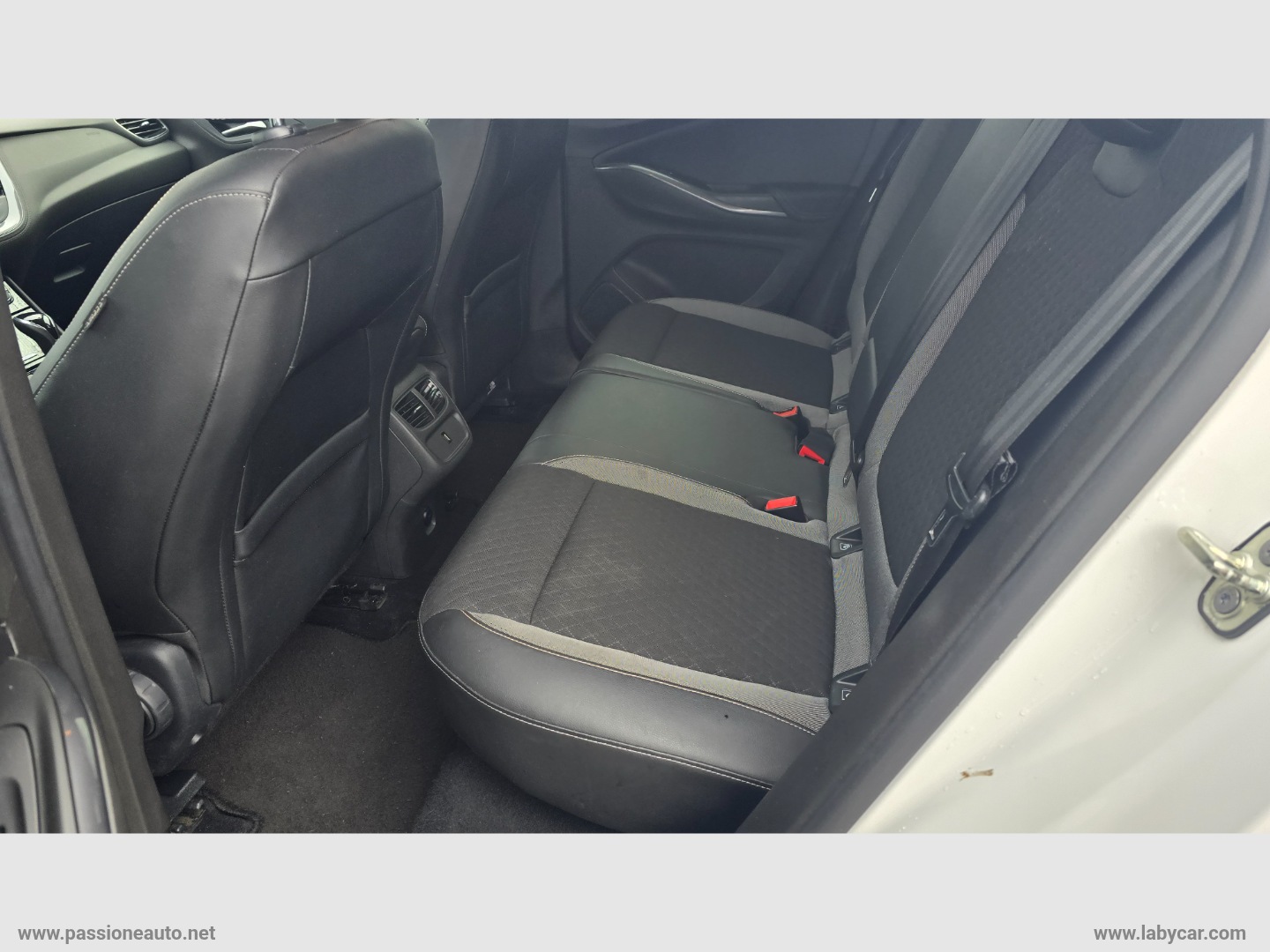 Grandland X 1.5 D Ecotec S&S aut. Ult. - immagine 6