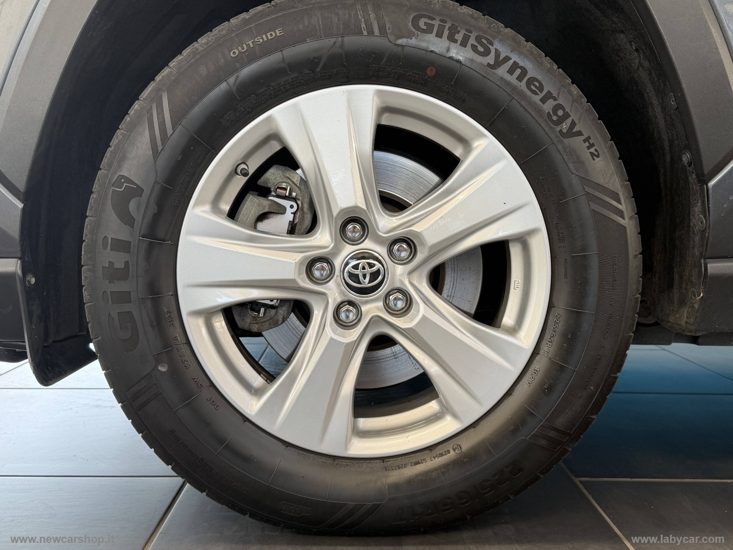 RAV4 2.5 HV - immagine 6