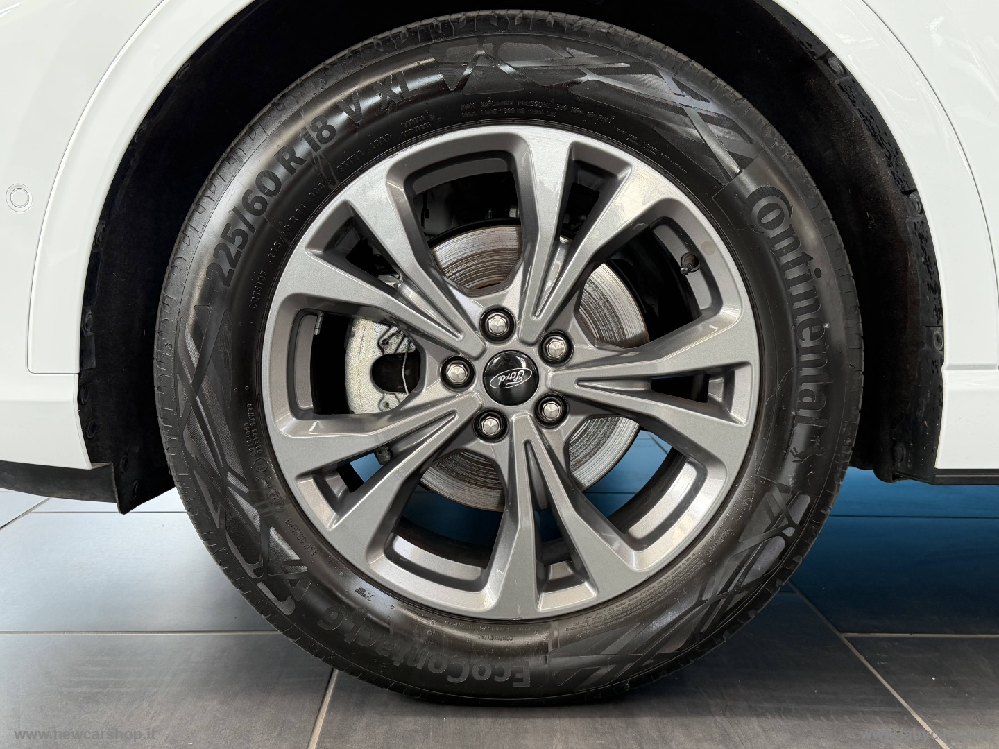 Kuga 2.5 Full Hybrid 190 CVT 2WD ST-Line - immagine 6