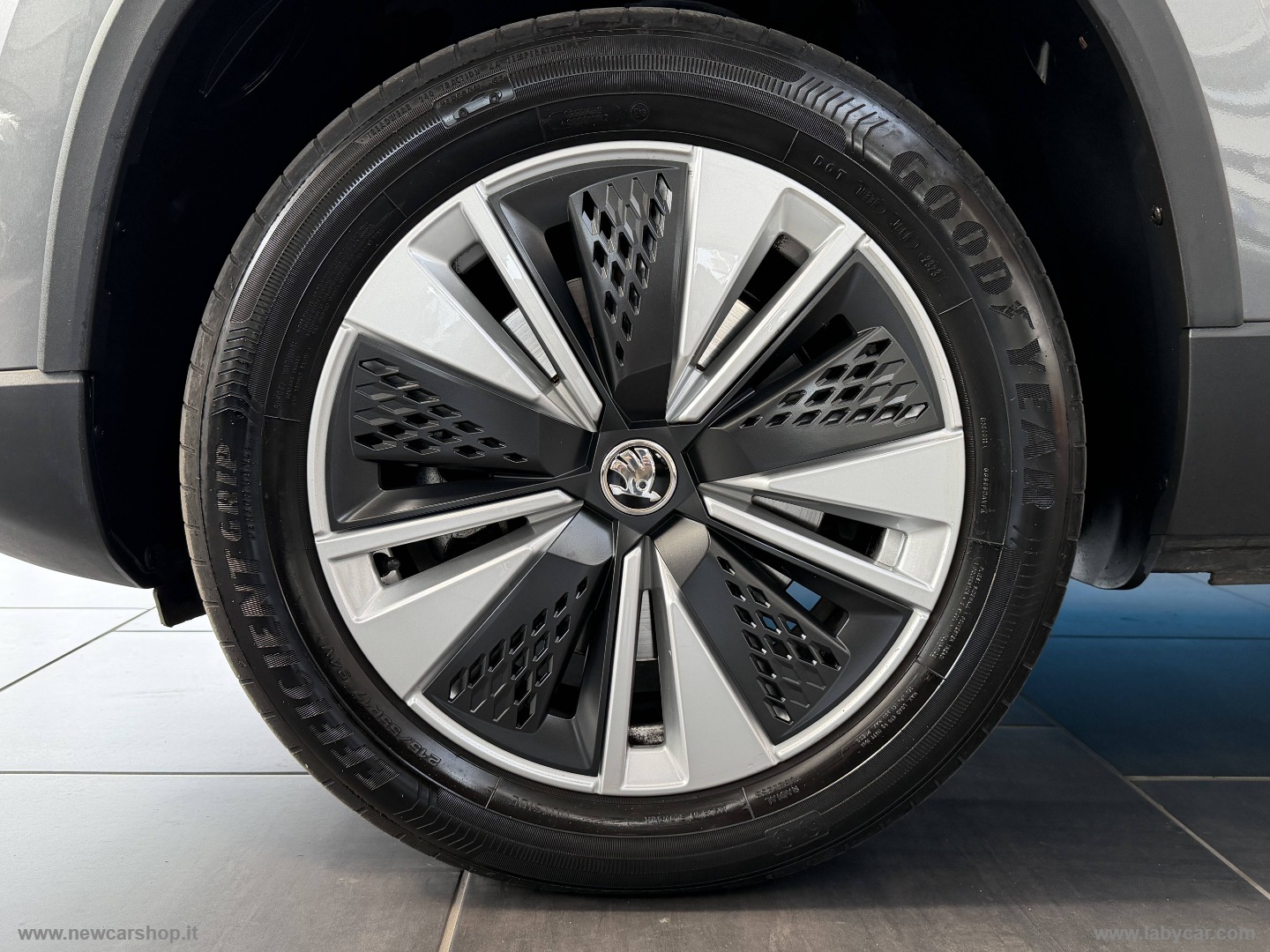 Karoq 1.5 TSI ACT Executive - immagine 6