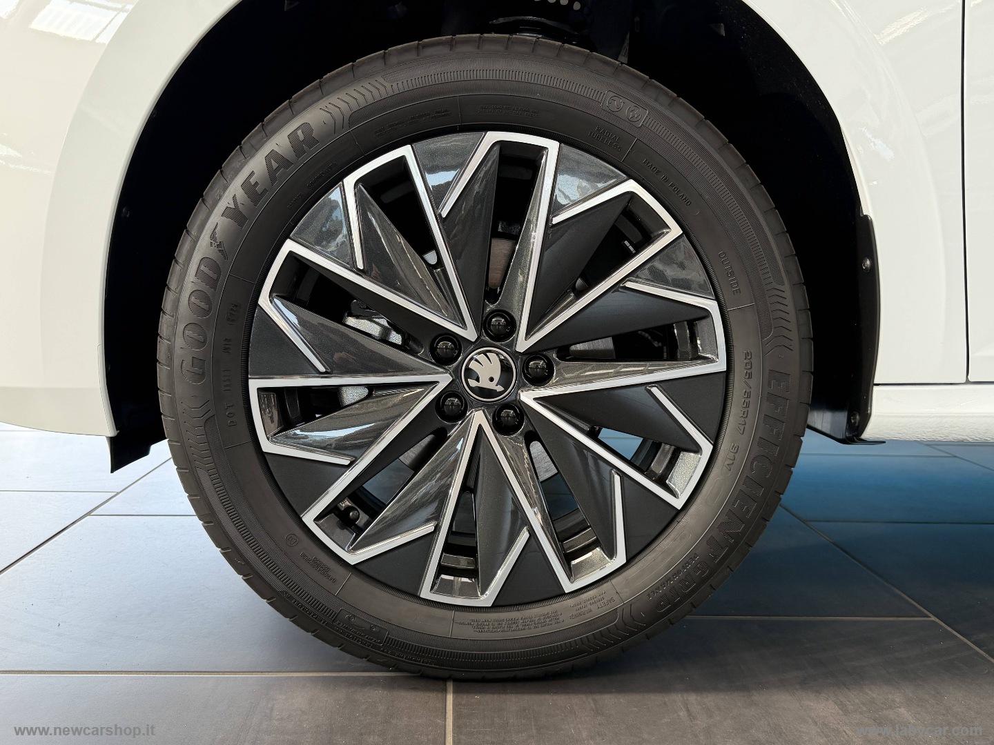 Kamiq 1.0 TSI Be More NEOPATENTATI - immagine 6