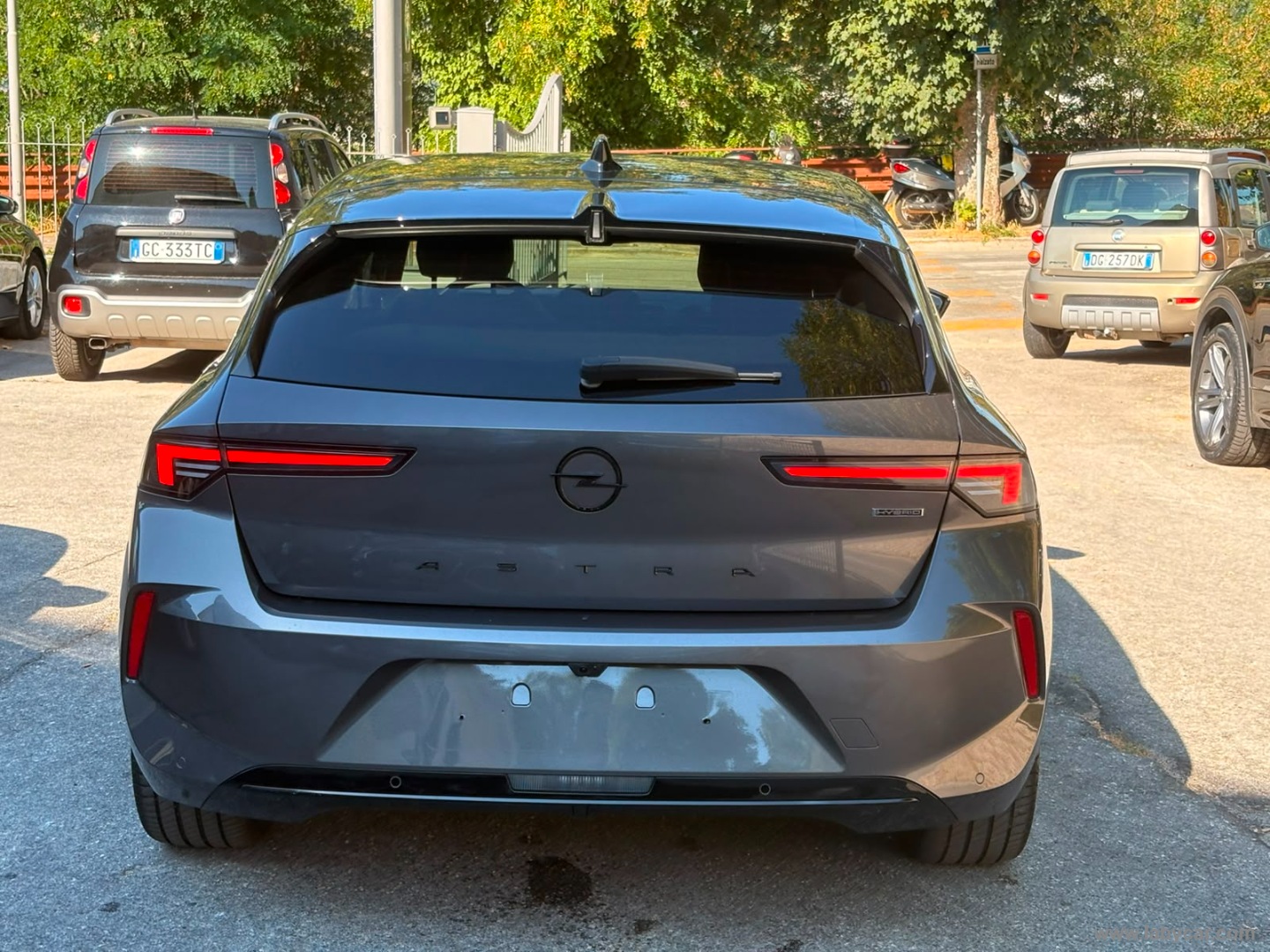 Opel Astra 1.6 PHEV 180 CV AT8 GS - Immagine 6