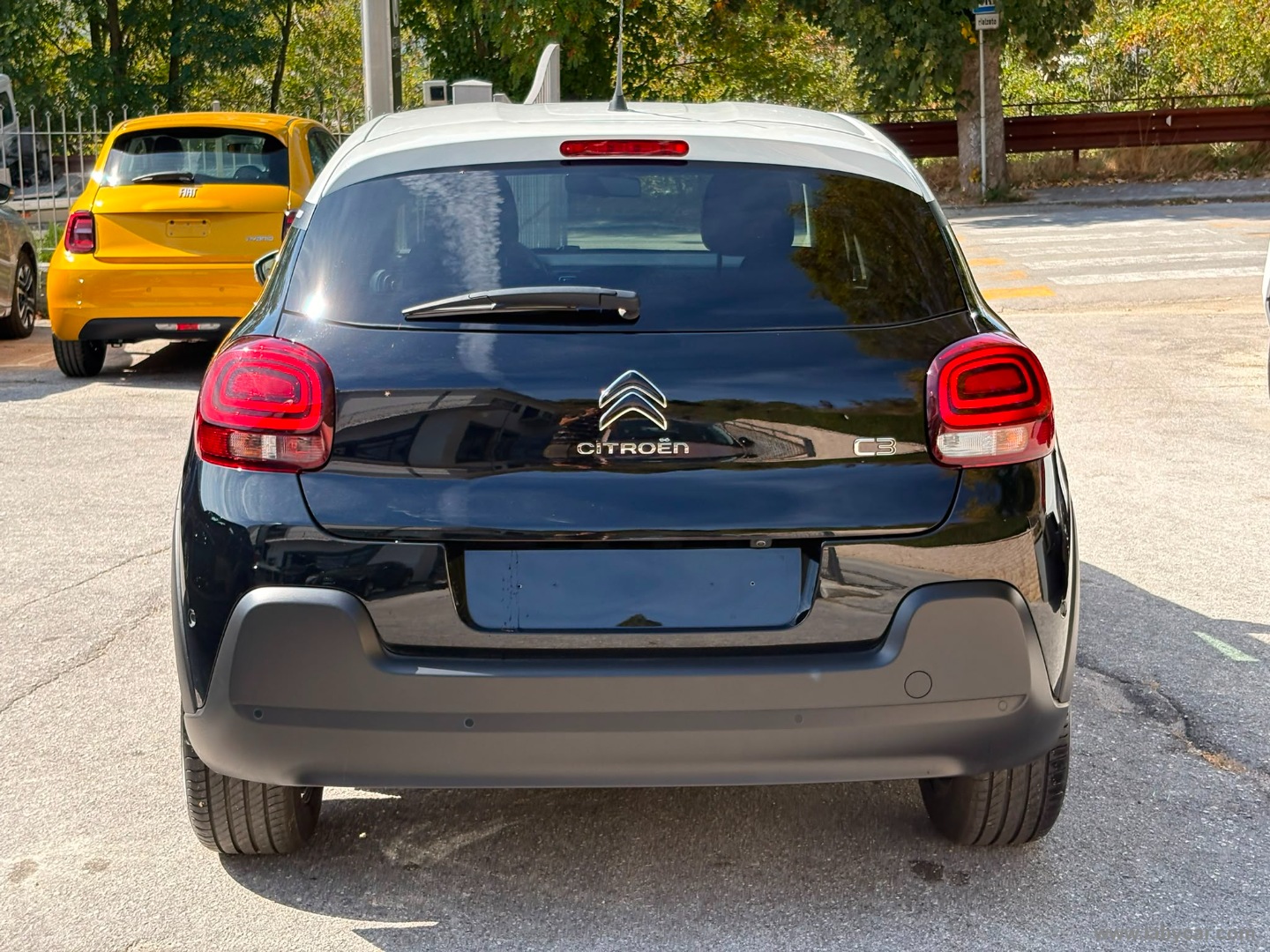Citroën C3 PureTech 110 S&S Shine - Immagine 6