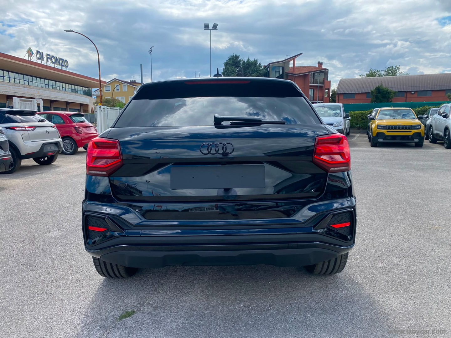 Audi Q2 35 TDI S tronic Identity Black - Immagine 6
