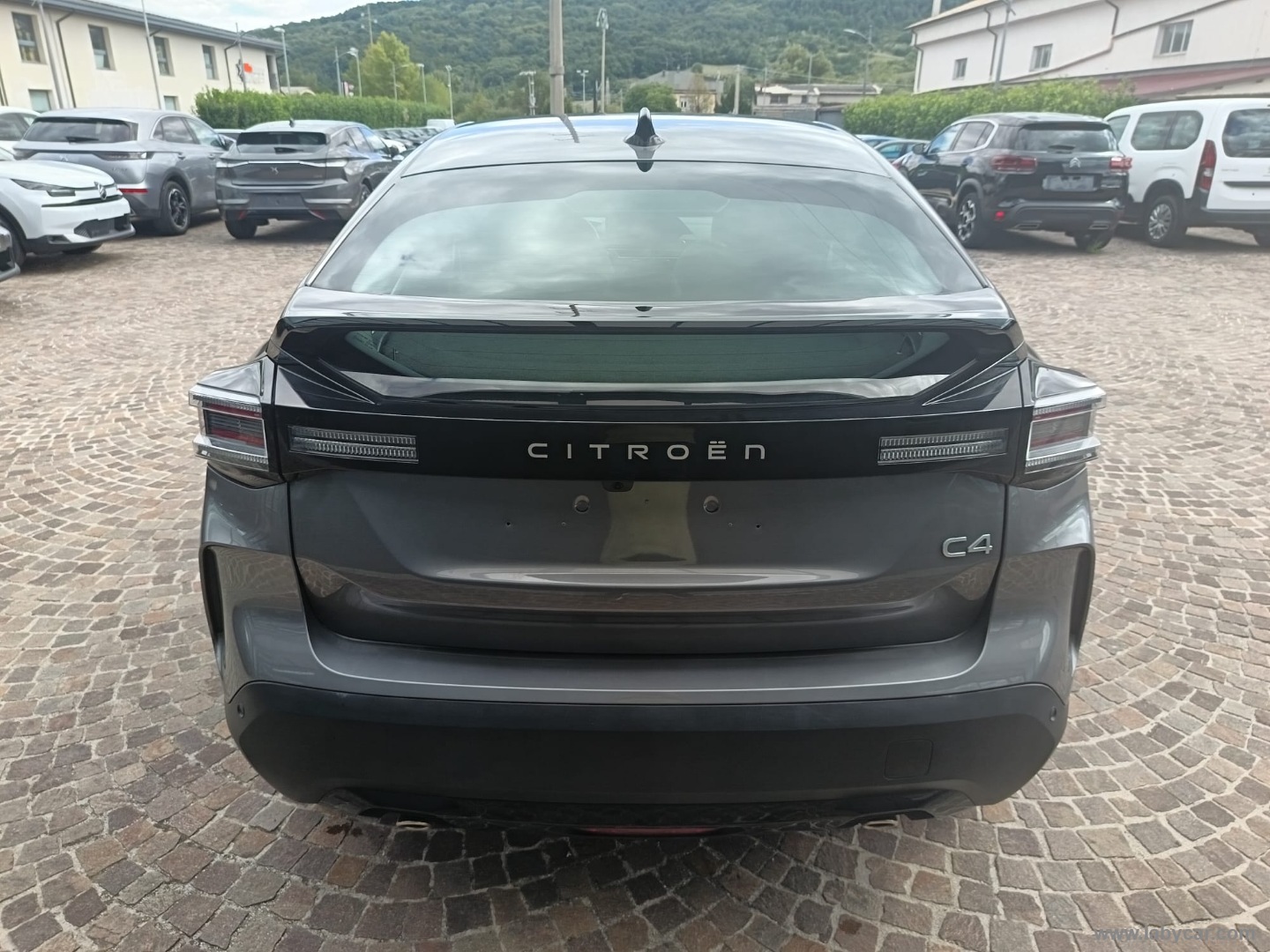 Citroën C4 Hybrid 145 e-DCS6 Plus - Immagine 6