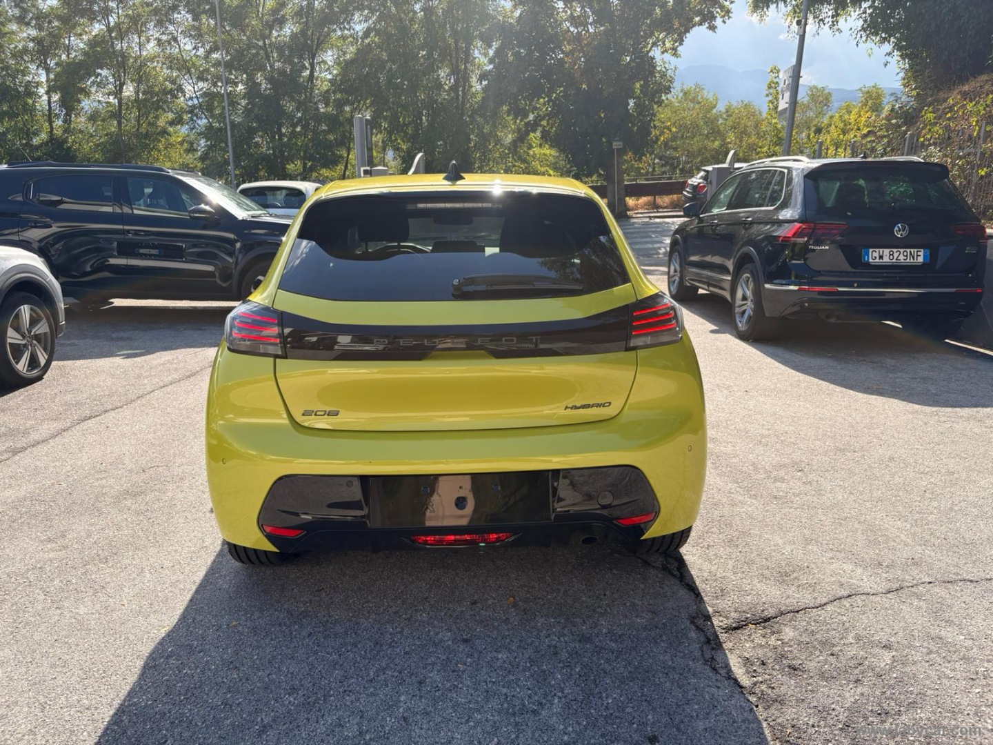 Peugeot 208 Hybrid 110 e-DCS6 Allure - Immagine 6