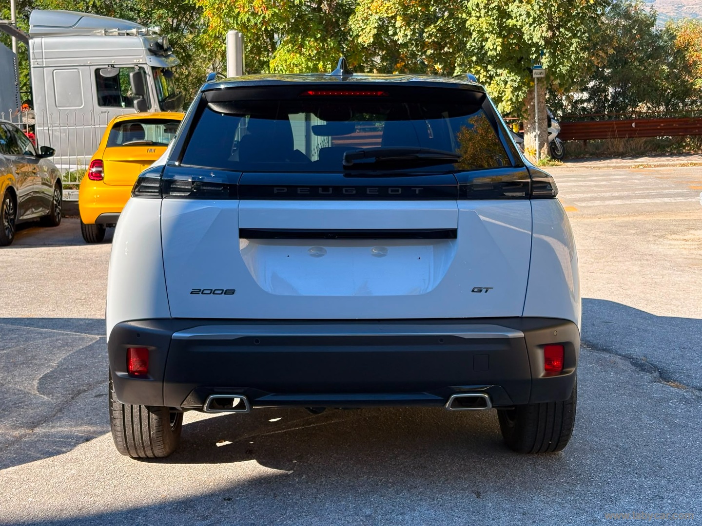Peugeot 2008 PureTech 130 S&S EAT8 GT - Immagine 6