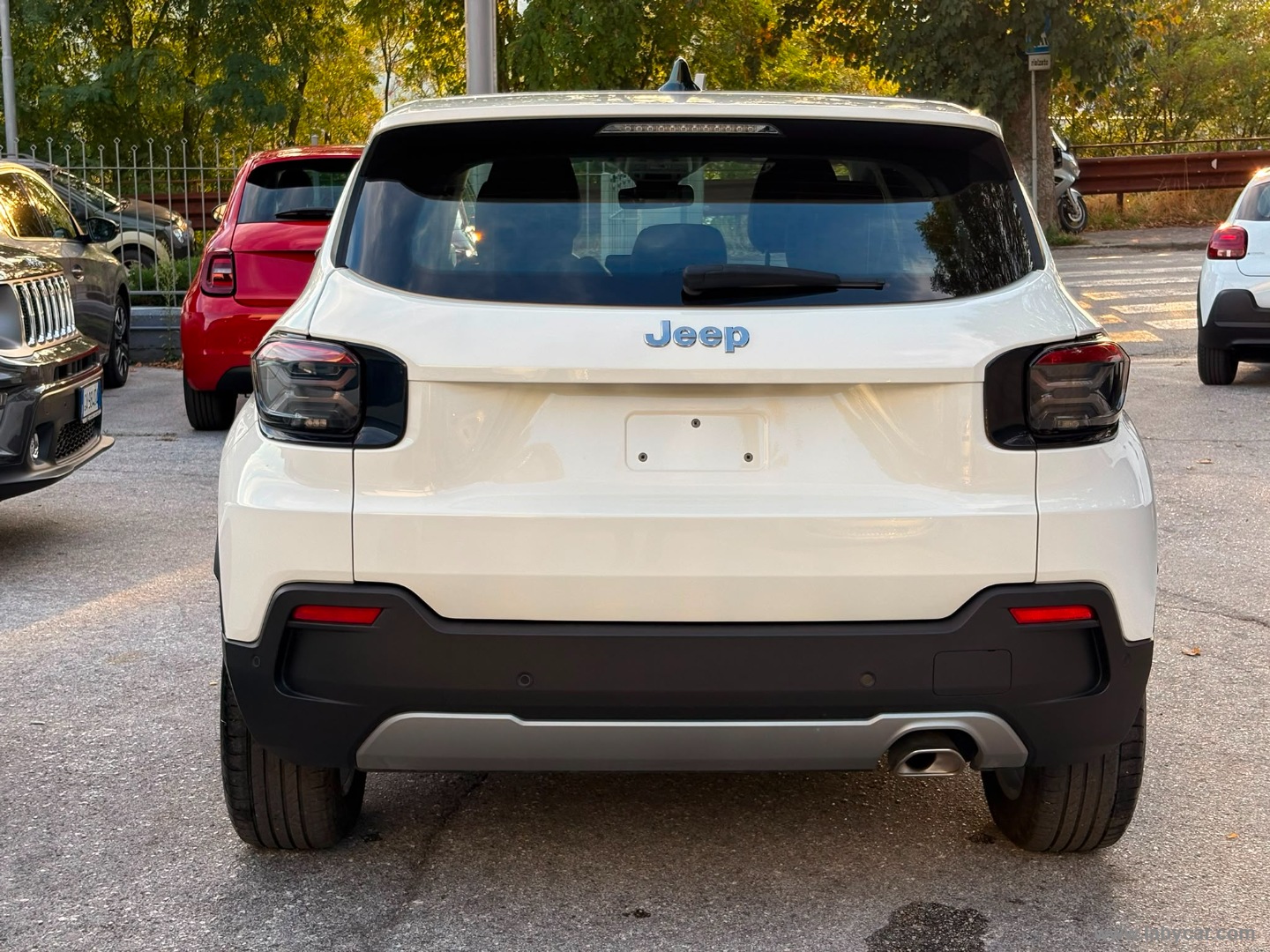 Jeep Avenger 1.2 Turbo Altitude - Immagine 6