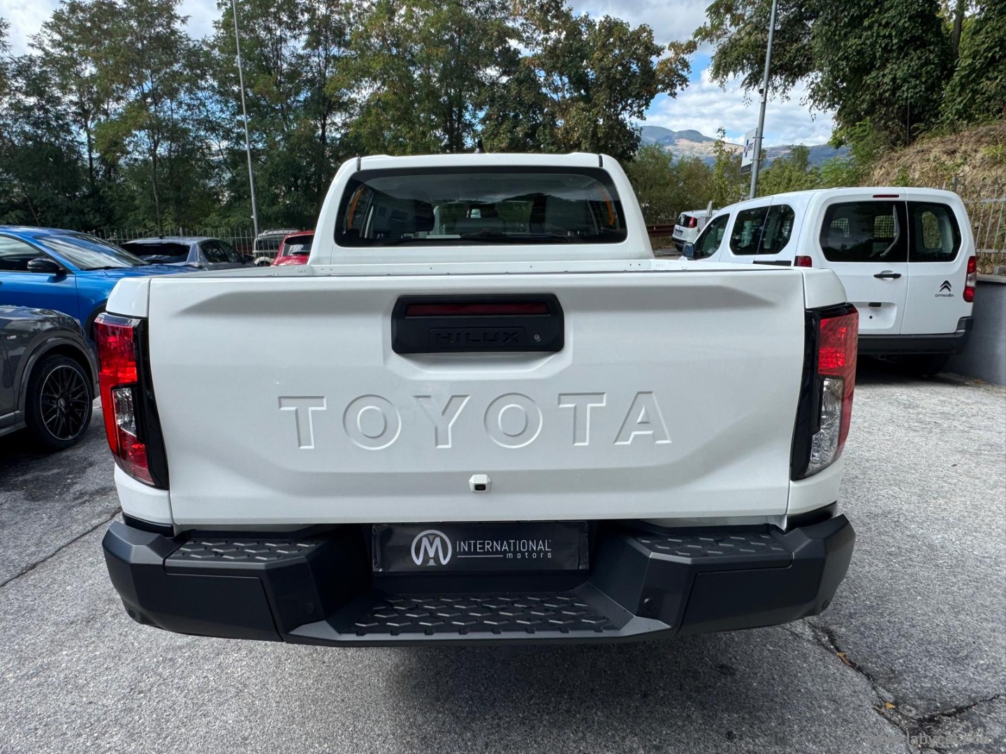 Toyota Hilux 2.8 D-4D 48V A/T 4WD DC Hilux - Immagine 6