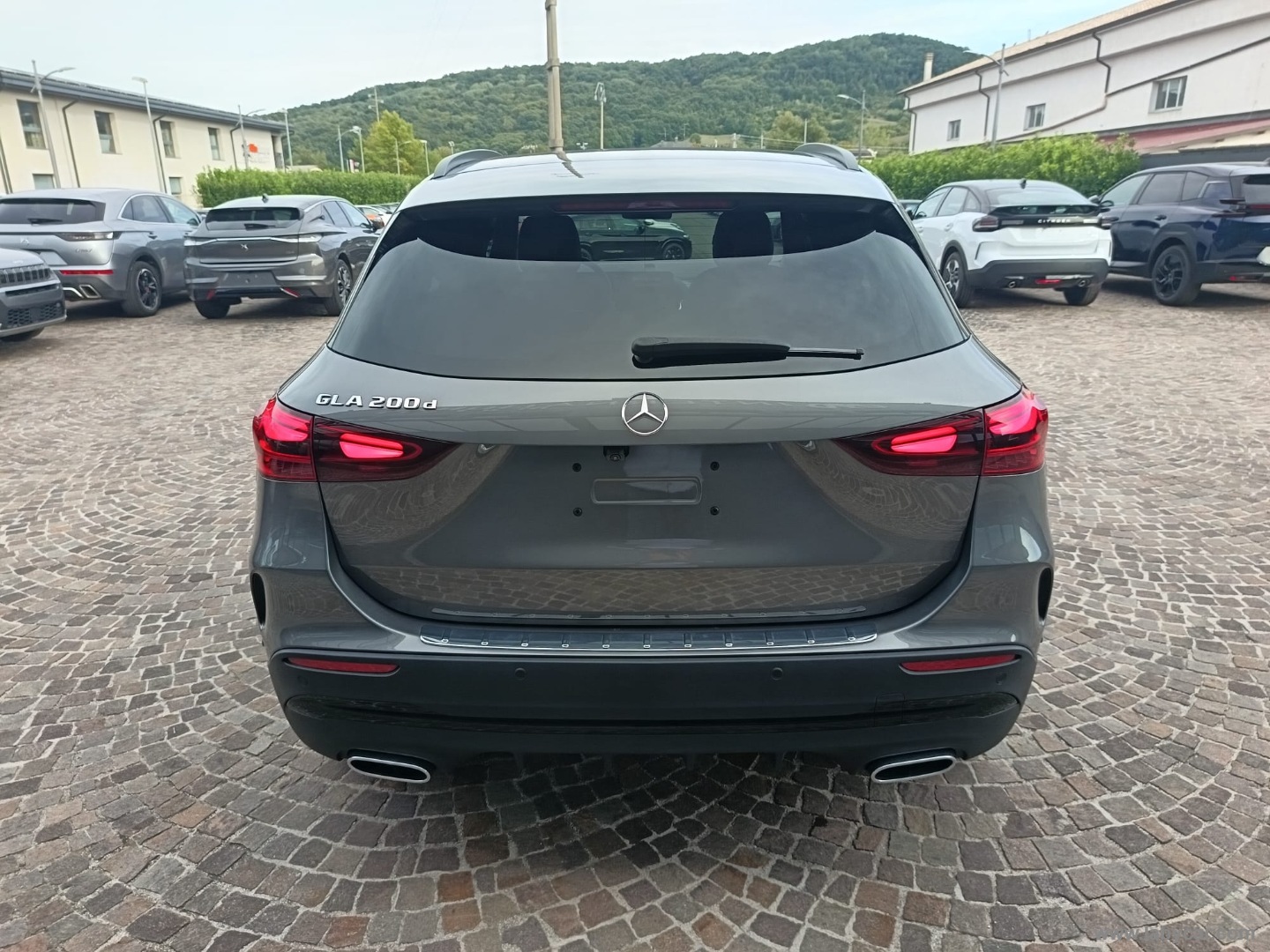 Mercedes-Benz Classe GLA GLA 200 d Automatic AMG Line Extra - Immagine 6