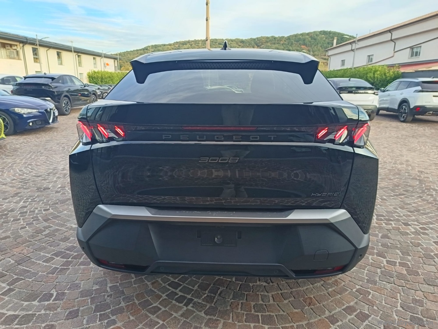 Peugeot 3008 Hybrid 145 e-DCS6 GT - Immagine 6
