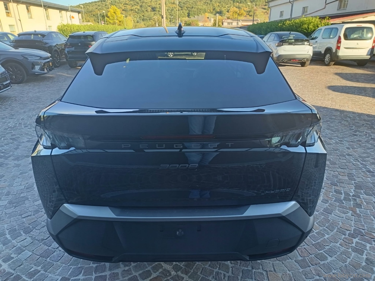 3008 Hybrid 145 e-DCS6 GT - immagine 6
