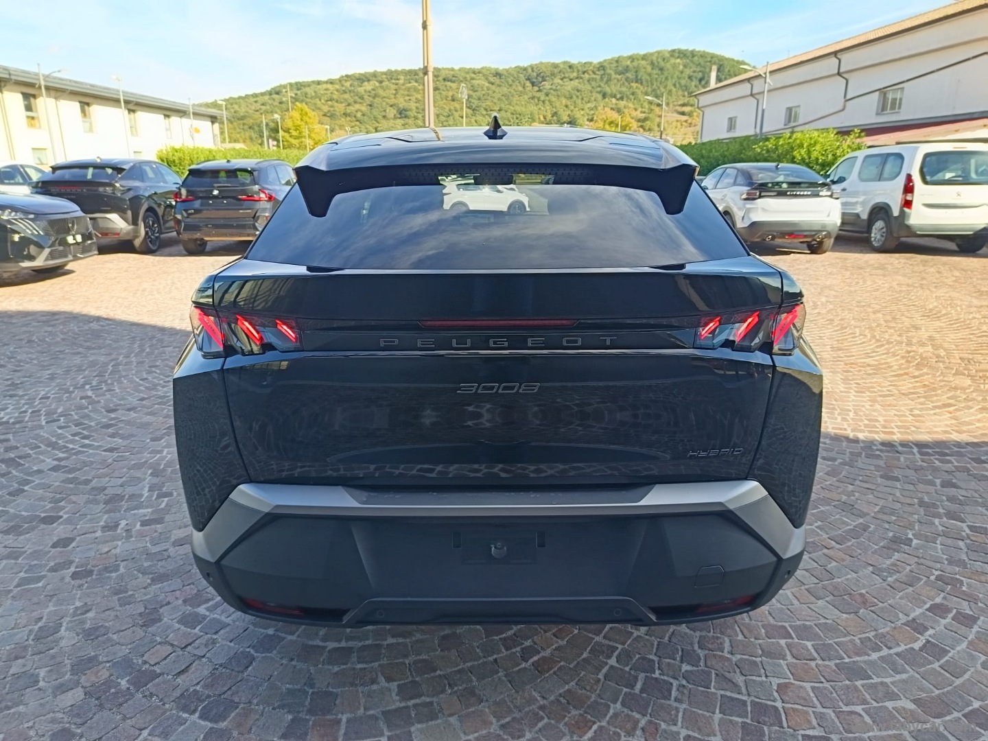 Peugeot 3008 Hybrid 145 e-DCS6 GT - Immagine 6