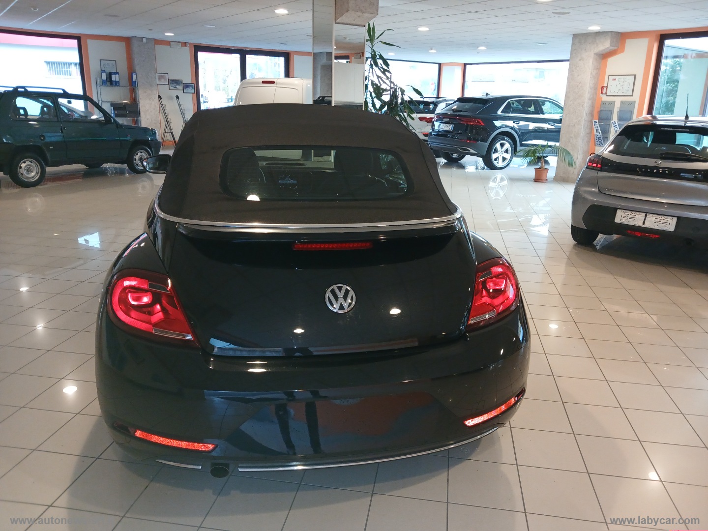 Maggiolino Cabrio 1.2 TSI Design BMT PARI AL NUOVO 22.800 KM - immagine 6