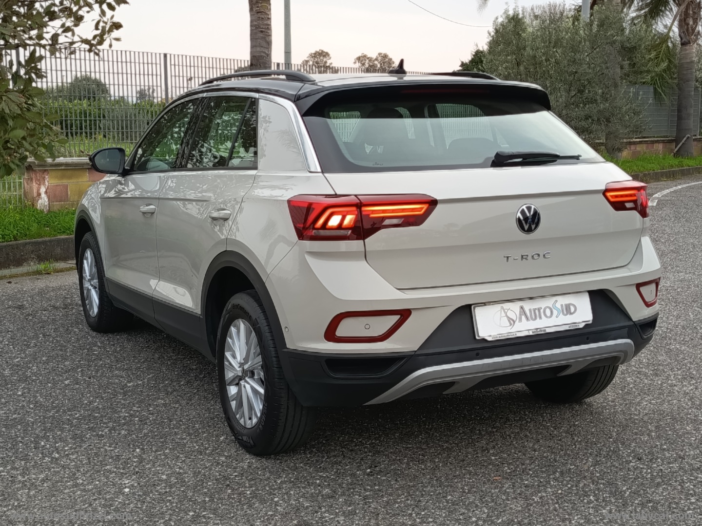 T-Roc 1.0 TSI Life BICOLORE - immagine 6