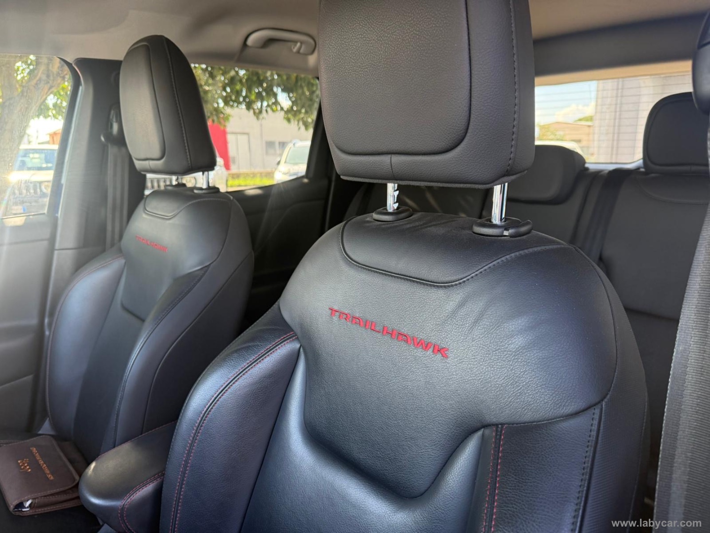 Renegade 2.0 Mjt 170CV 4WD Tr.hawk - immagine 6