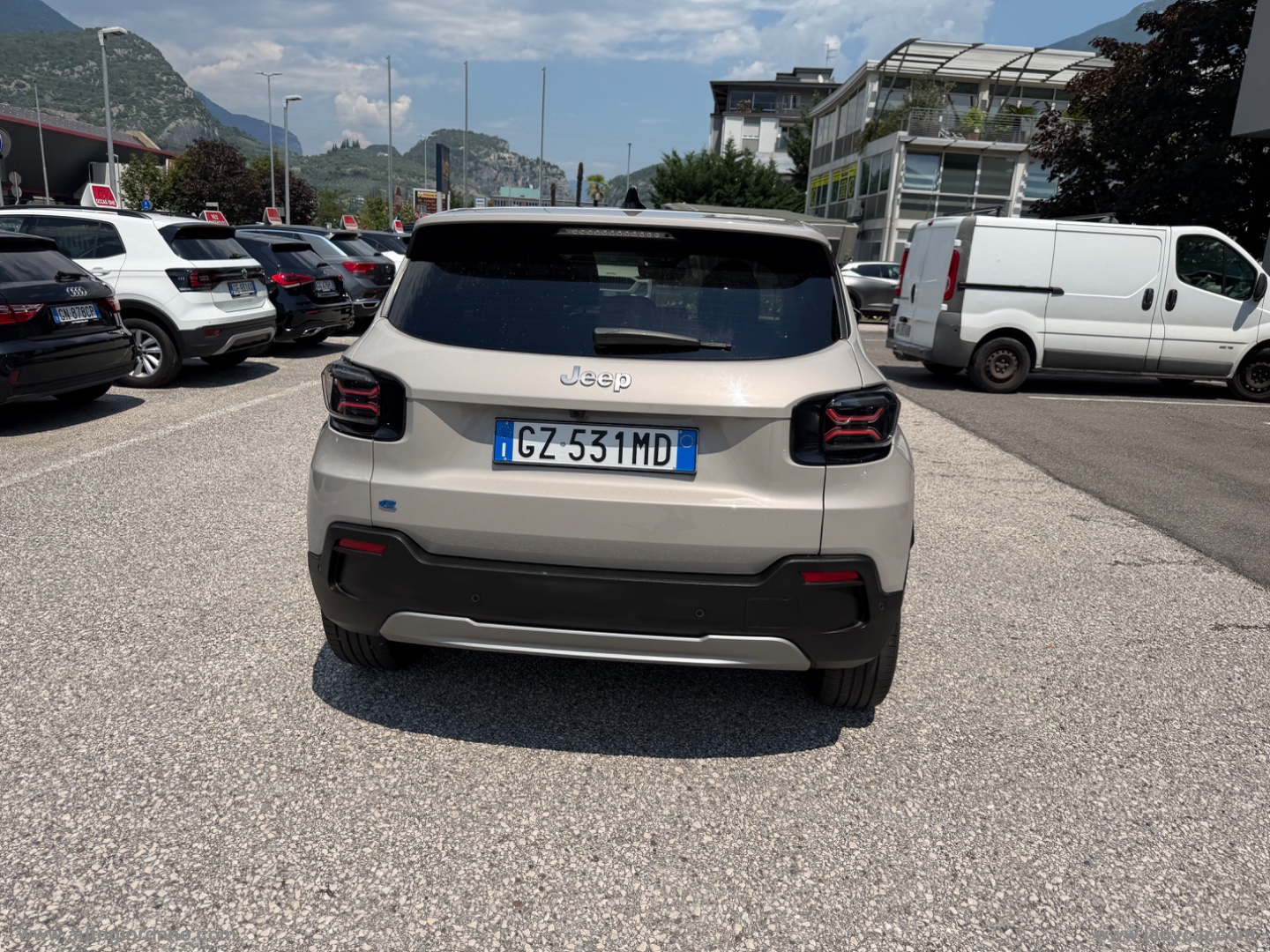 Avenger BEV Summit 420 156 CV - immagine 6