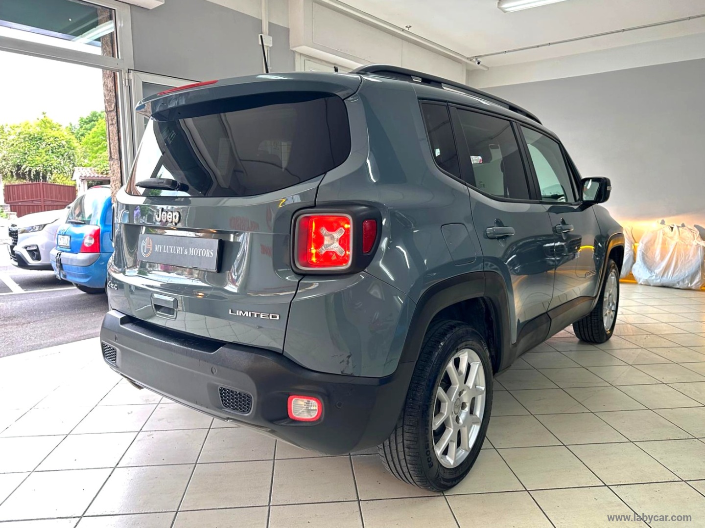 Renegade 2.0 Mjt 140CV 4WD AUTOM Limited - immagine 6