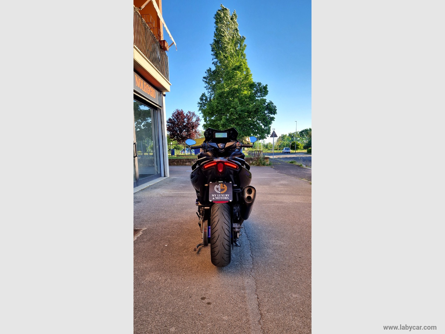 T Max 560 - immagine 6