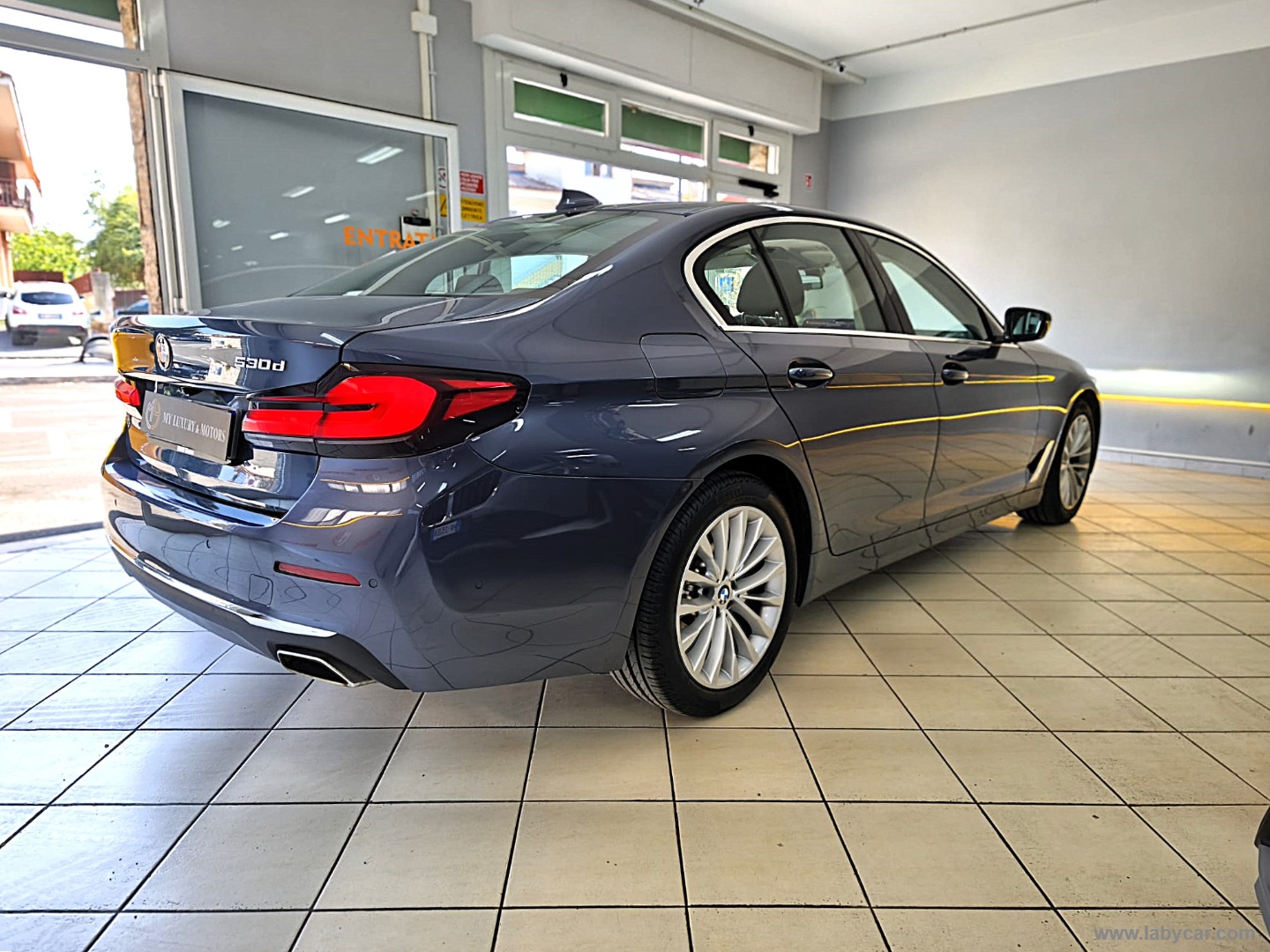 530d 48V LUXURY LINE 2022*24.000KM - immagine 6