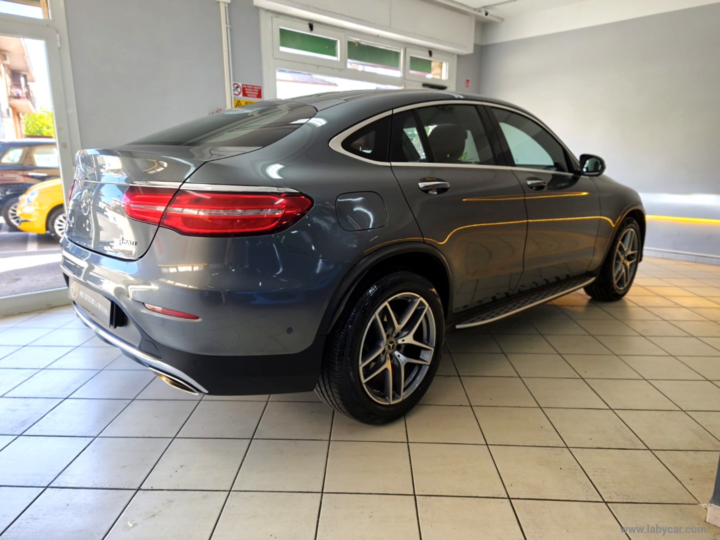 GLC 250 4Matic Coupé Premium AMG - immagine 6