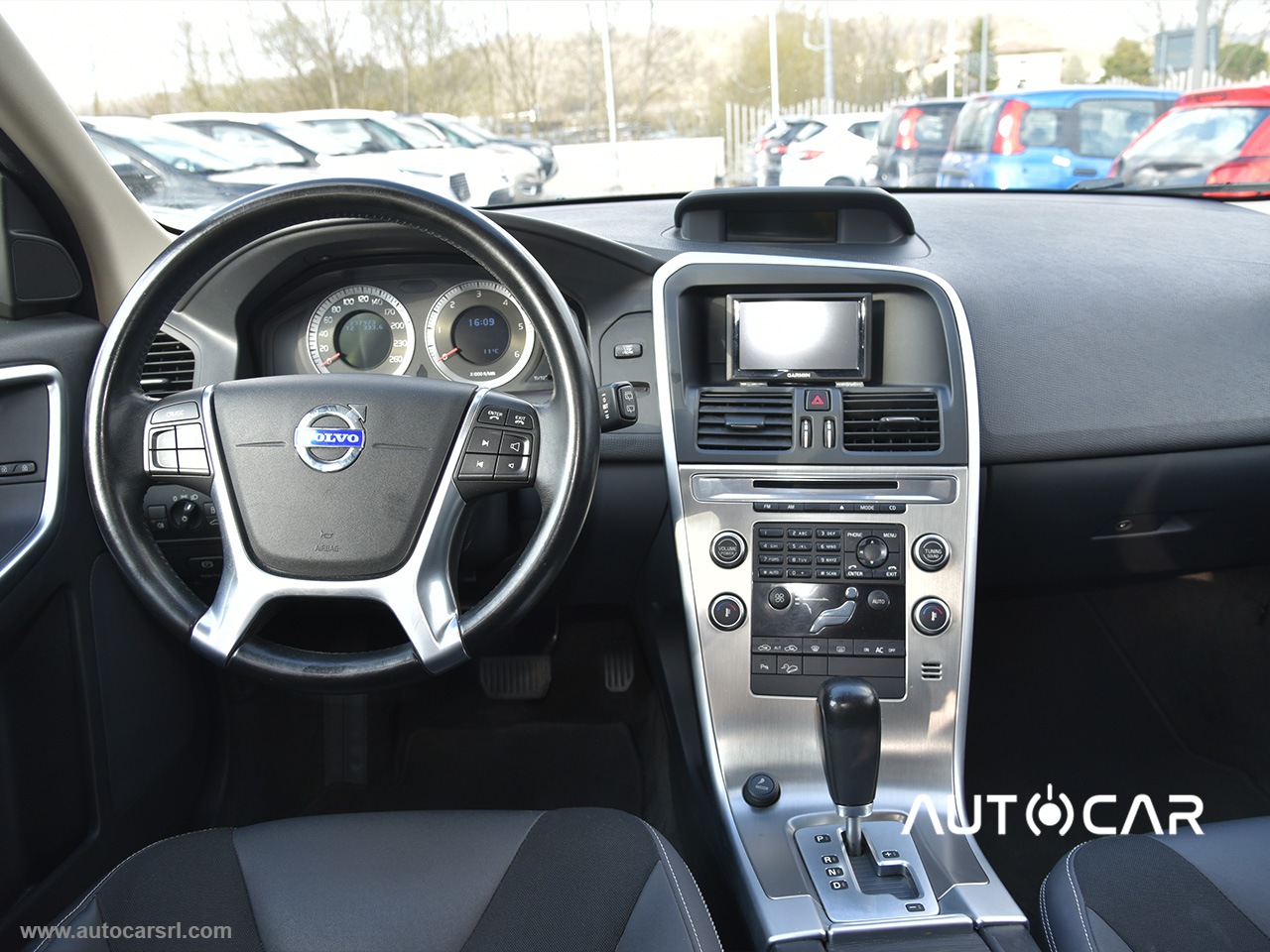 XC60 2.4D D3 AWD Geartronic Momentum - immagine 6