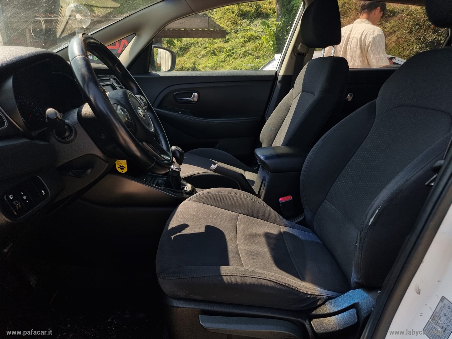 Carens 1.7 CRDi 115 CV Cool - immagine 6