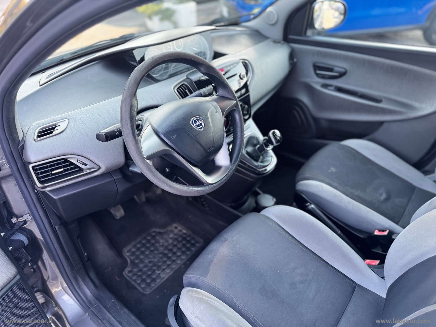 Ypsilon 0.9 T.Air 85CV 5p.Met.Ec.Elef. - immagine 6