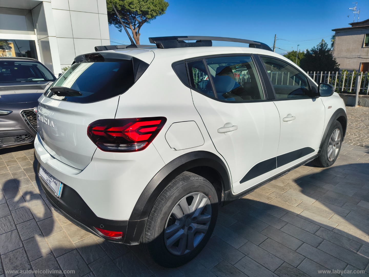 Sandero Stepway 1.0 TCe ECO-G Expression - immagine 6