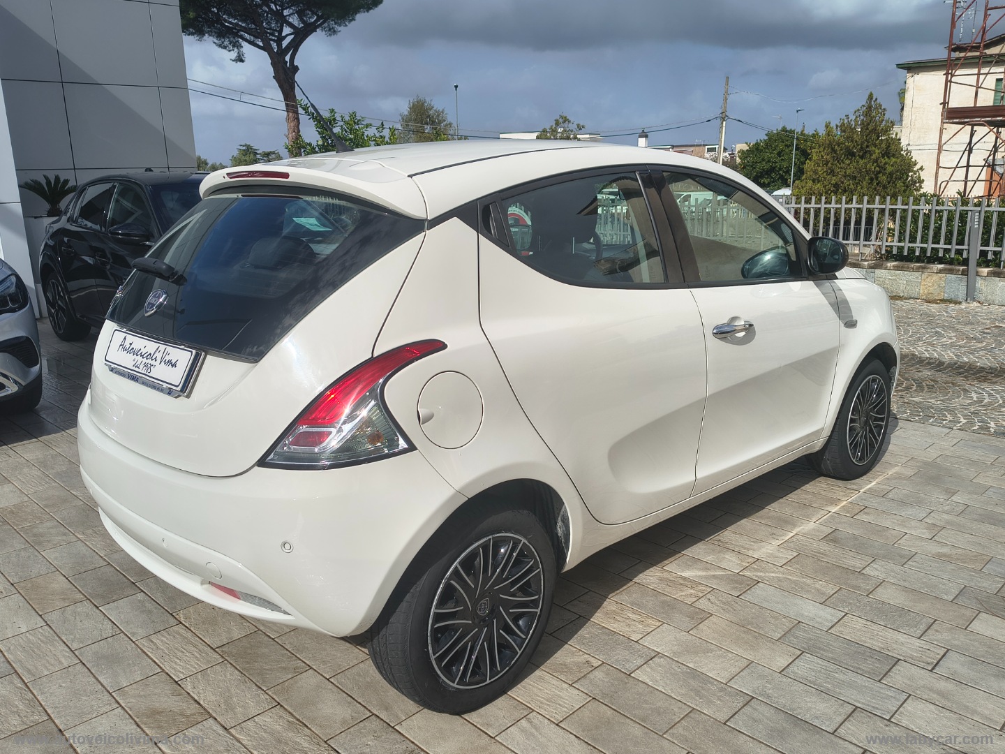 Ypsilon 1.2 69 CV 5p. S&S Gold - immagine 6