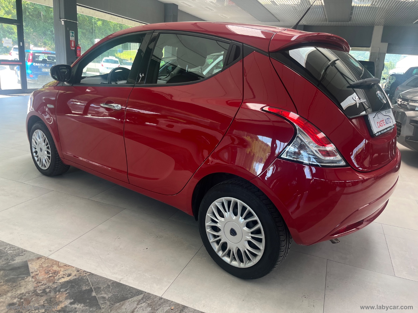 Ypsilon 1.2 69 CV 5p. Silver 5 POSTI - immagine 6