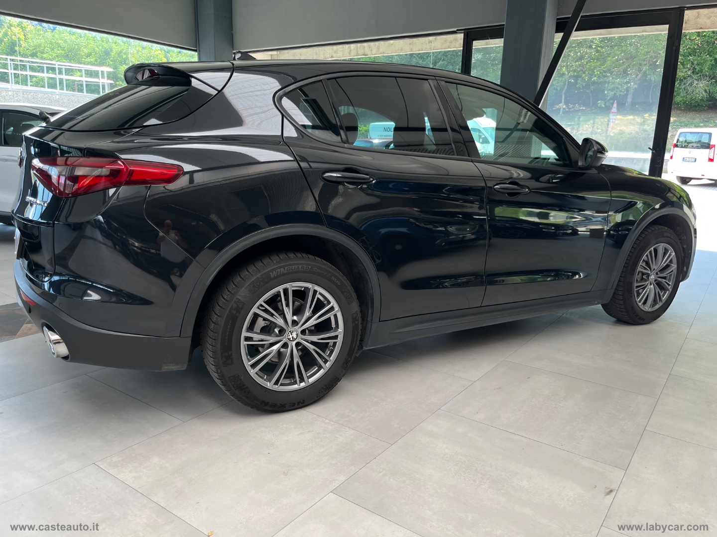 Stelvio 2.2 T.diesel 210 CV AT8 Q4 Exec. - immagine 6