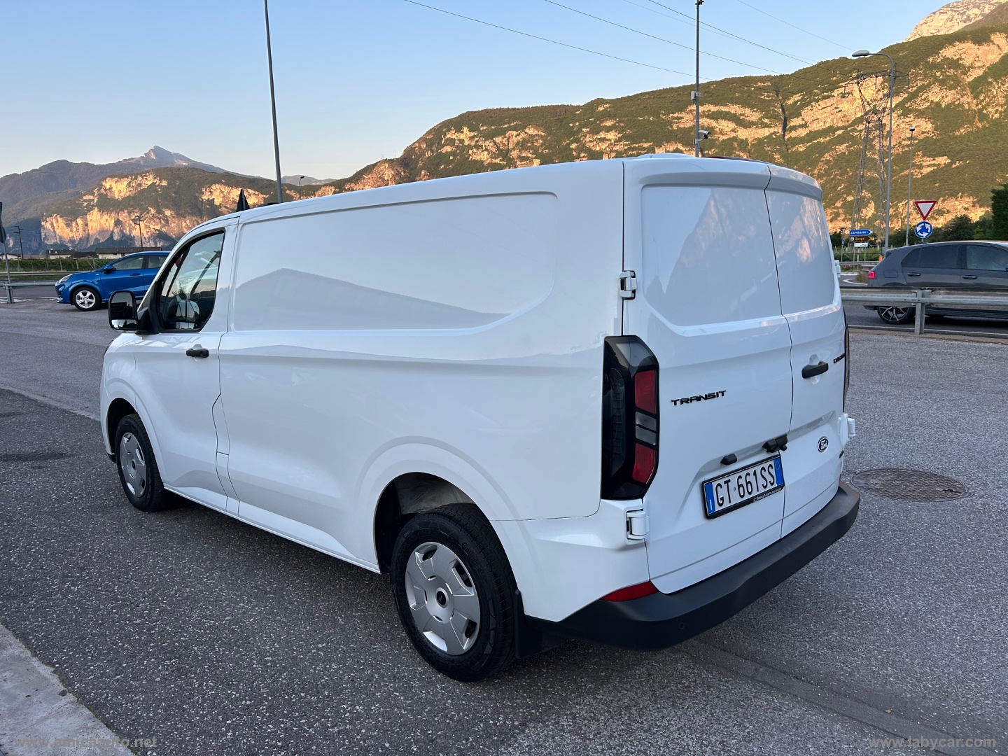 Transit Custom 320 2.0 EcoBlue 136cv AT8 AWD PC F.Trend 4X4 POCHI KM - immagine 6