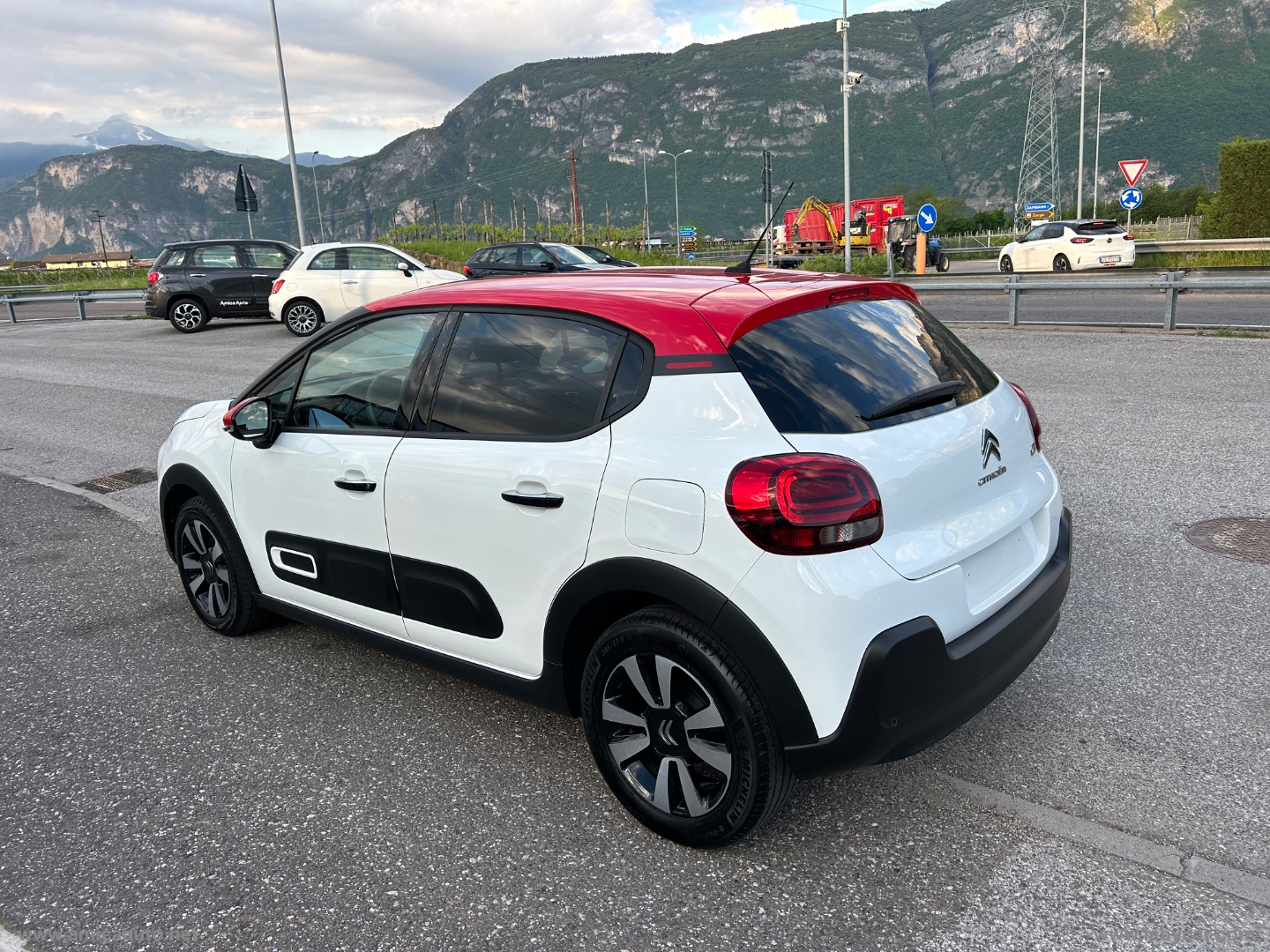 C3 PureTech 83 S&S Shine VERNICE BICOLORE - BIANCO/TETTO ROSSO - immagine 6